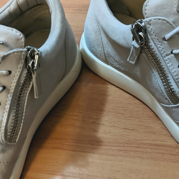 Giuseppe Zanotti crystal suede sneakers - Picture 11 of 12